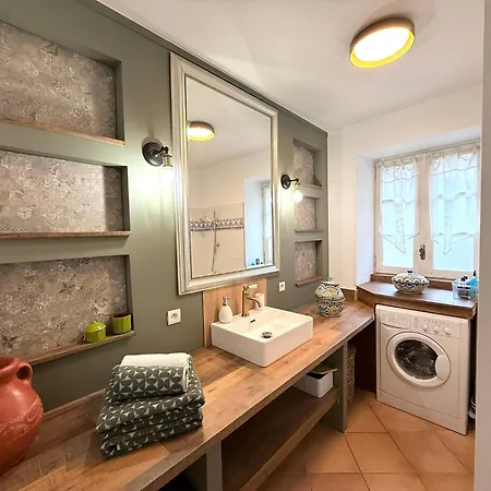 El Carmen 60M2 - Nimes Centre Gare Tgv - Wifi Apartment Exterior photo