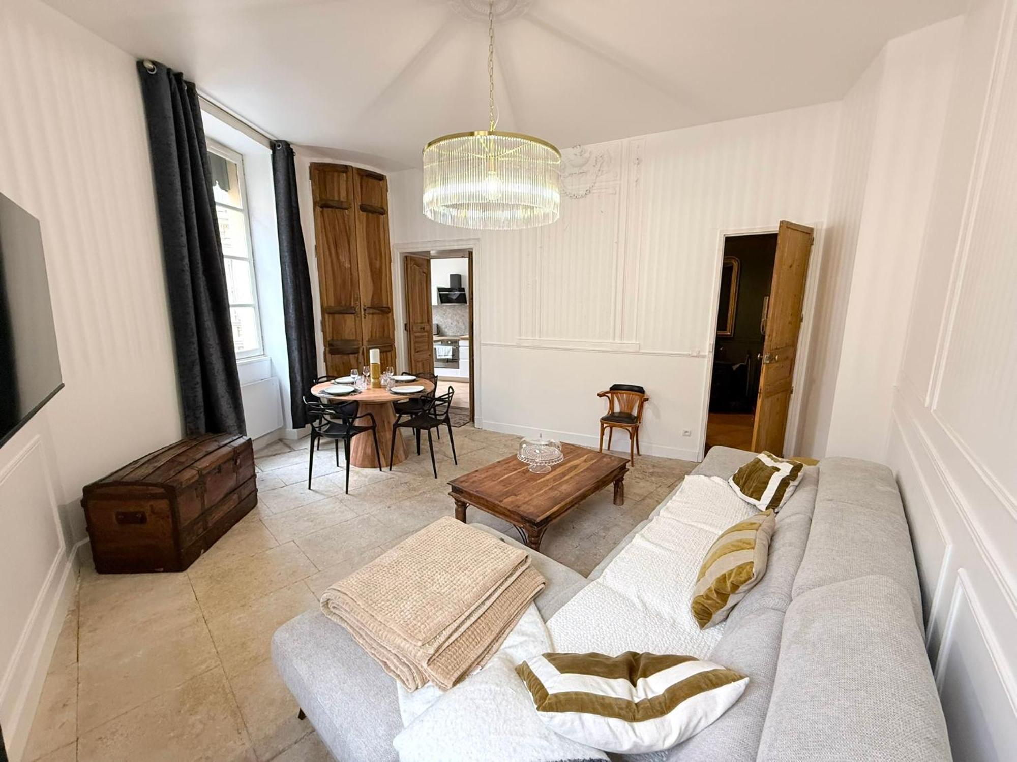 El Carmen 60m2 - Centre Gare Tgv - Wifi Apartment Nimes